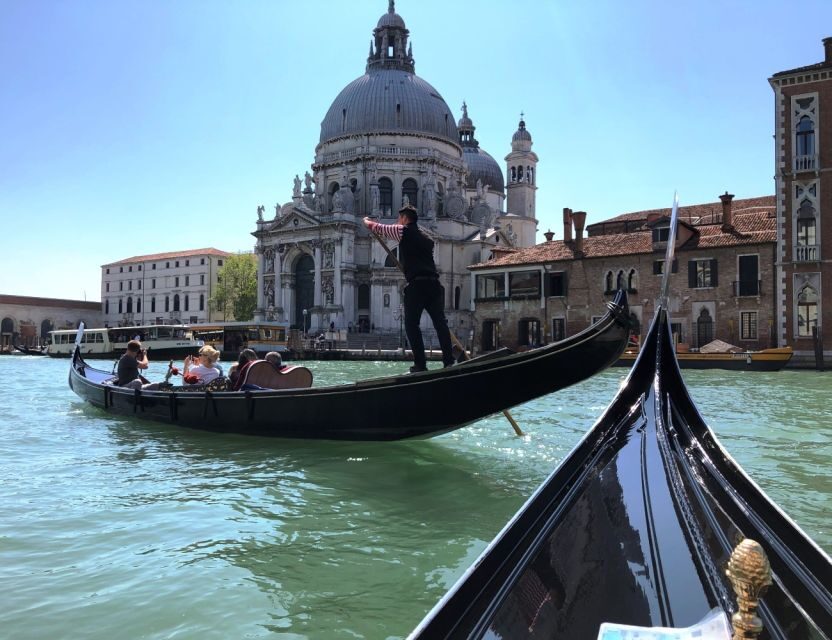 Venice Walking Tour and Gondola Ride Combo - The hidden streets between St Mark’s and the Rialto that make Venice feel lived-in
