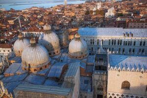 Venice Walking Tour plus Skip the Lines Doge's Palace and St Mark's Basilica Tours - Meet at Campo S. Zaccaria, Walk Toward San Marco