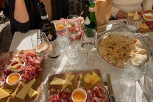 Verona: City Walking Tour with Cable Car Ride & Wine Aperitif - Arena di Verona views, minus the ticket stress