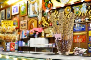 Verona Full Meal & Wine Tasting Walking Tour by Do Eat Better - The Route From Porta Borsari to Piazza delle Erbe (and What Each Stop Adds)
