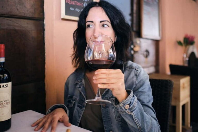 Verona: Wine Tasting Workshop near Juliet's Balcony - The One-Hour Flow: From Prosecco to Valpolicella Reds