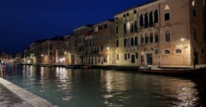 Your evening in Venice - Legends&Ghosts&Aperitif - Cannaregio at night: where the city breathes